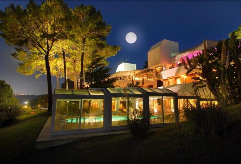 هتل Del Lago Golf & Art Resort