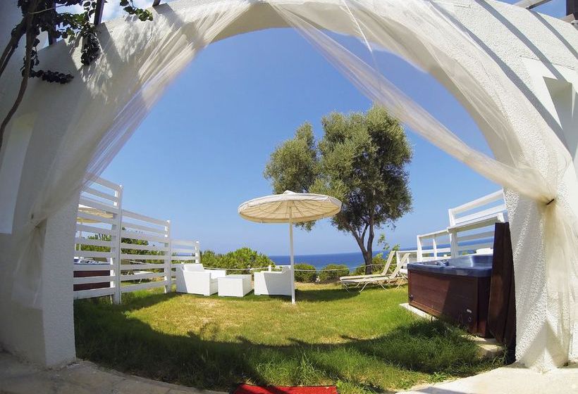 酒店 Latchi Family Resort