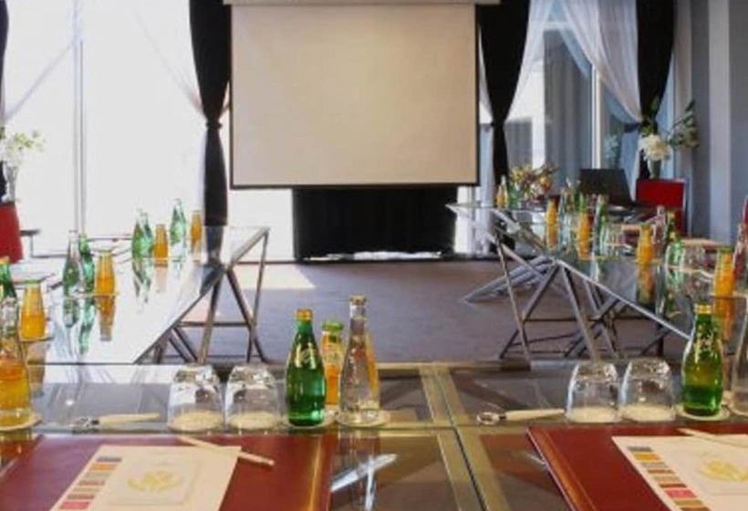 هتل Farah Casablanca