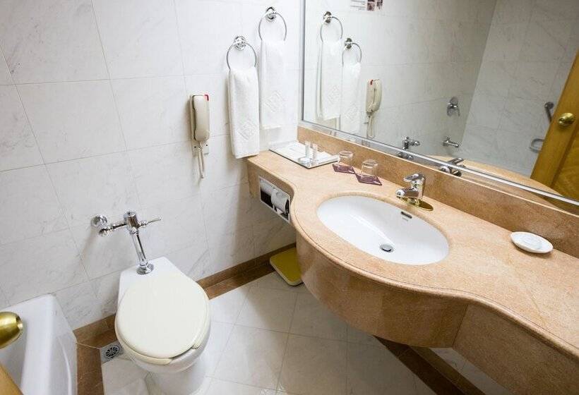 هتل Golden Crown China