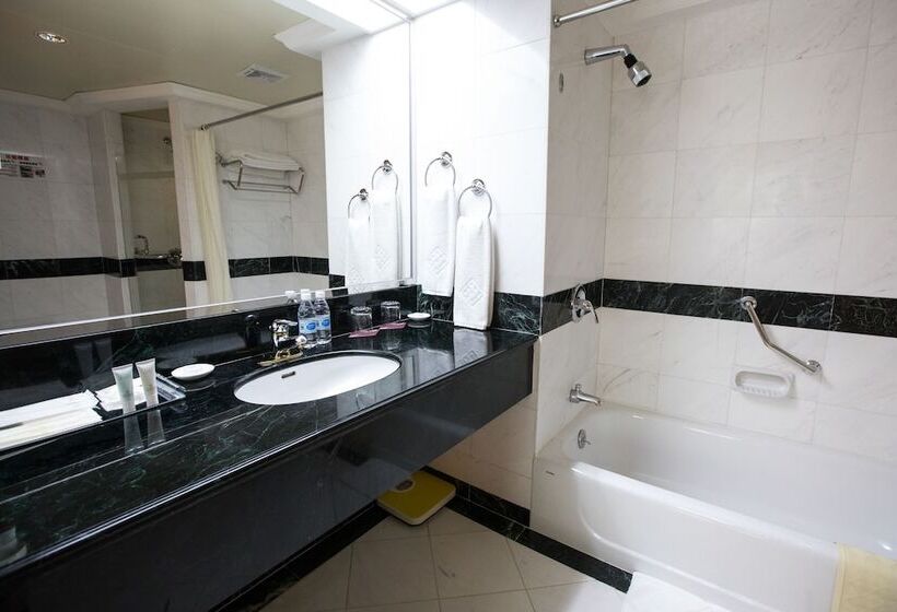 هتل Golden Crown China