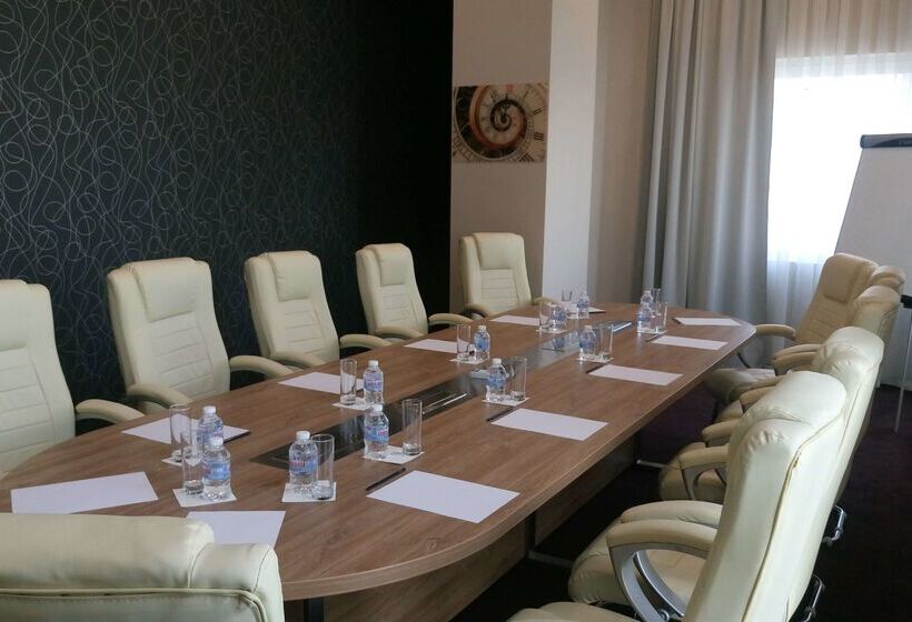 בית מלון כפרי Golden Tulip Varna