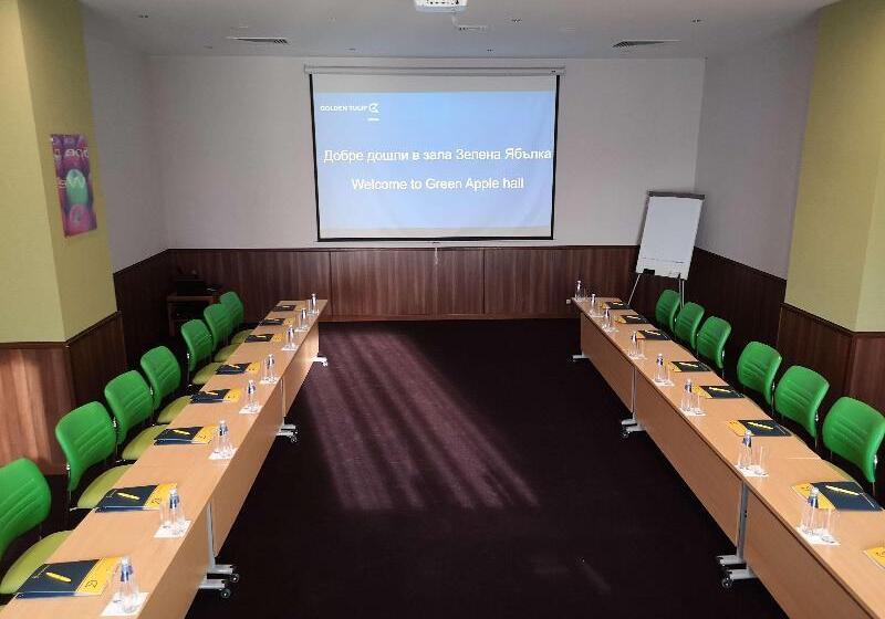 בית מלון כפרי Golden Tulip Varna