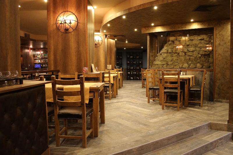 בית מלון כפרי Golden Tulip Varna