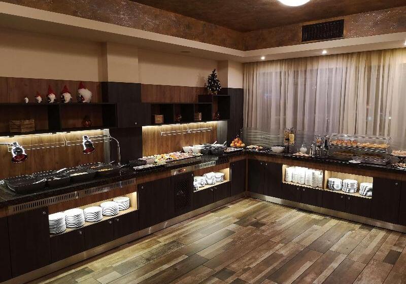 בית מלון כפרי Golden Tulip Varna