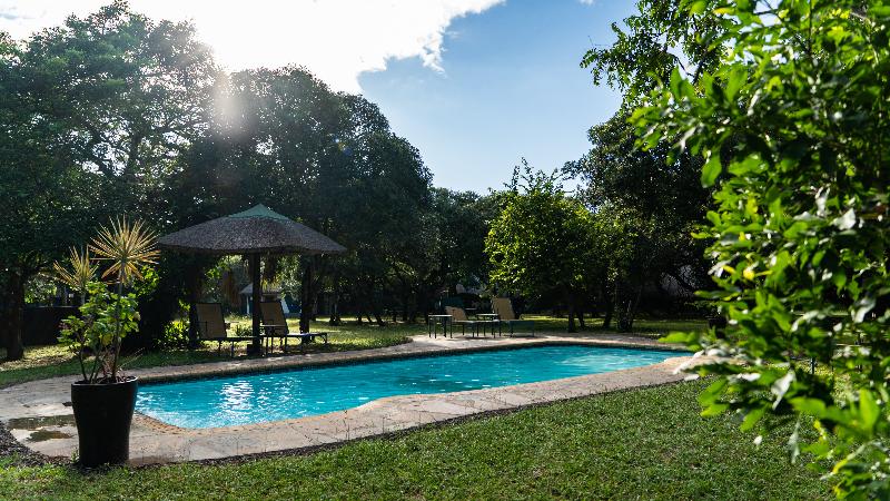 ホテル Gooderson Dumazulu Lodge & Traditional Village