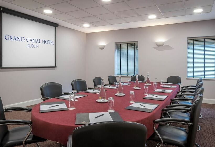 בית מלון כפרי Grand Canal