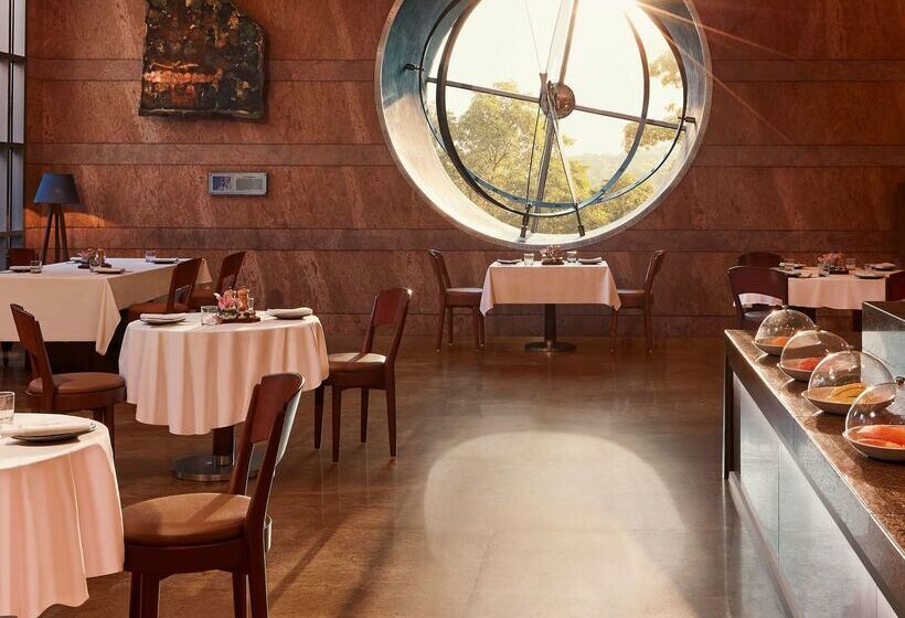 Grand Hyatt Mumbai Hotel And Residences