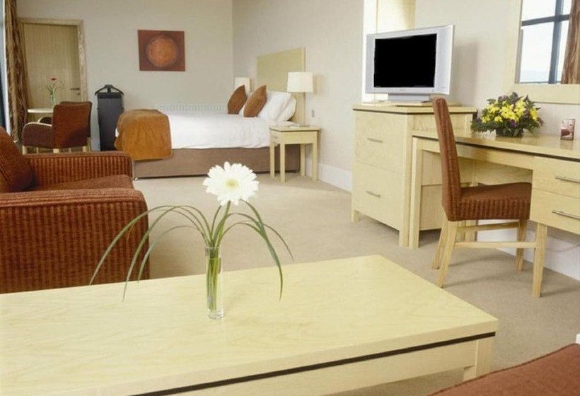 Green Isle Hotel, Dublin