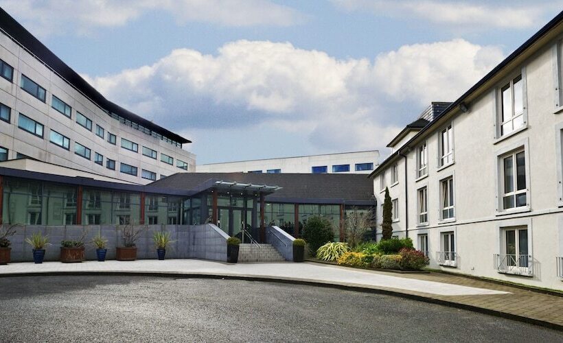 Green Isle Hotel, Dublin