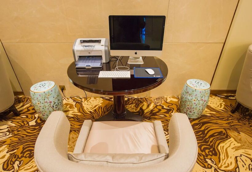 فندق Guilin Tailian