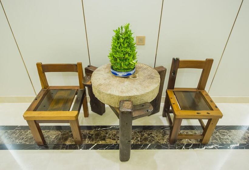 Отель Guilin Tailian