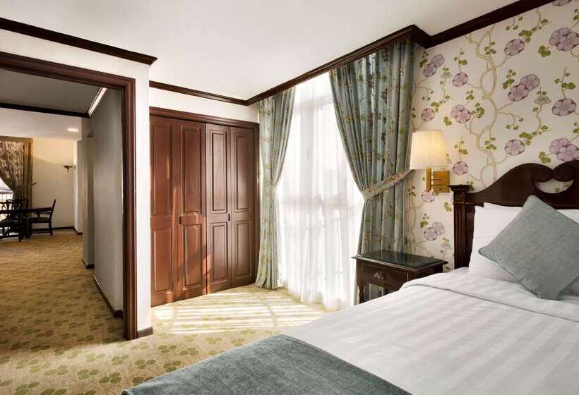 هتل Hawthorn Suites By Wyndham Al Khobar