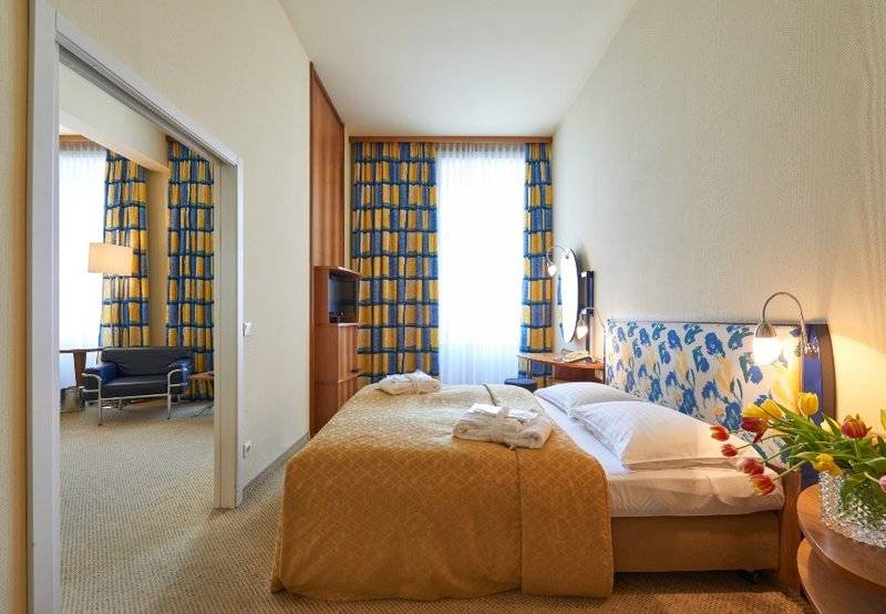 هتل Hilight Suites