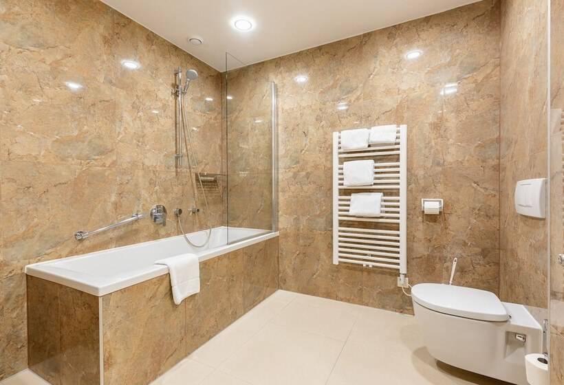 هتل Hilight Suites