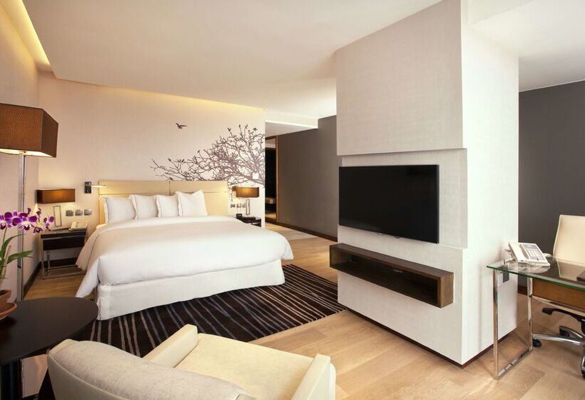 בית מלון כפרי Hilton Colombo Residence