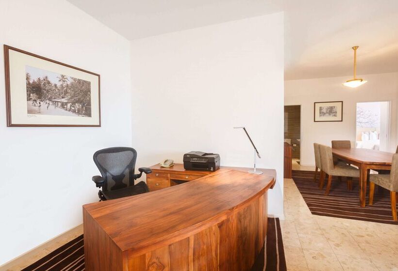 בית מלון כפרי Hilton Colombo Residence