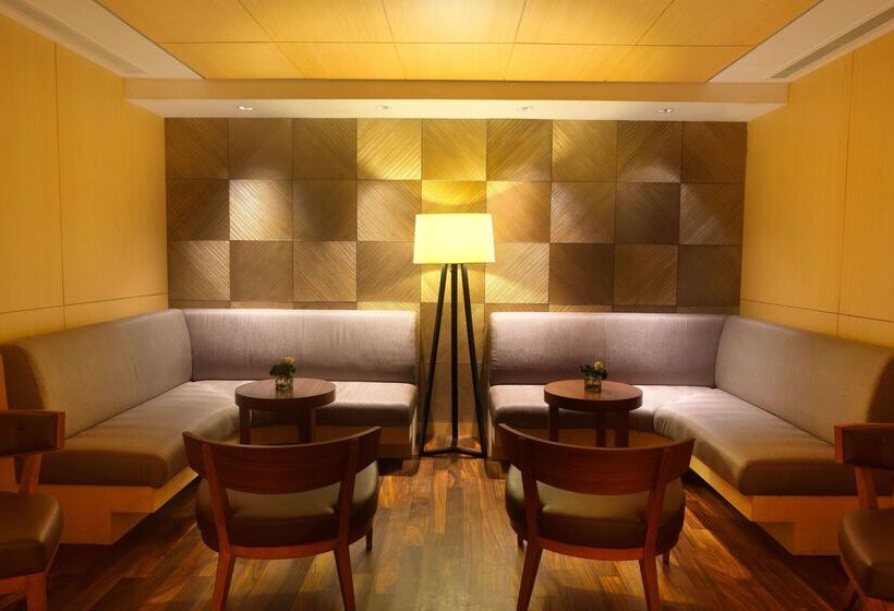 בית מלון כפרי Hilton Colombo Residence