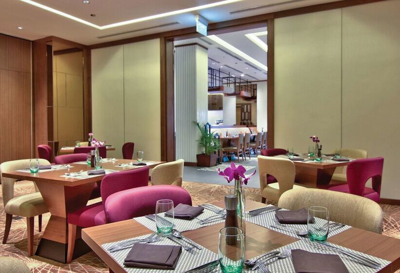 בית מלון כפרי Hilton Colombo Residence