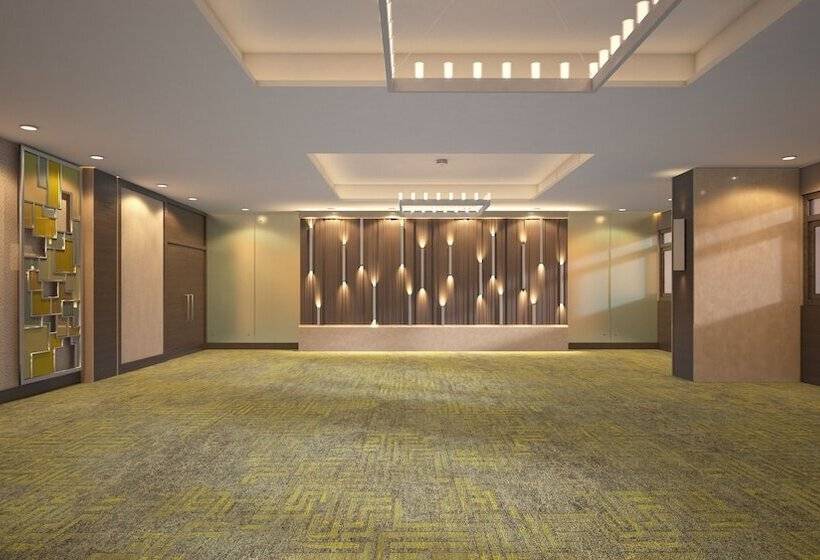 בית מלון כפרי Hilton Colombo Residence