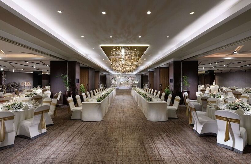 בית מלון כפרי Hilton Colombo Residence