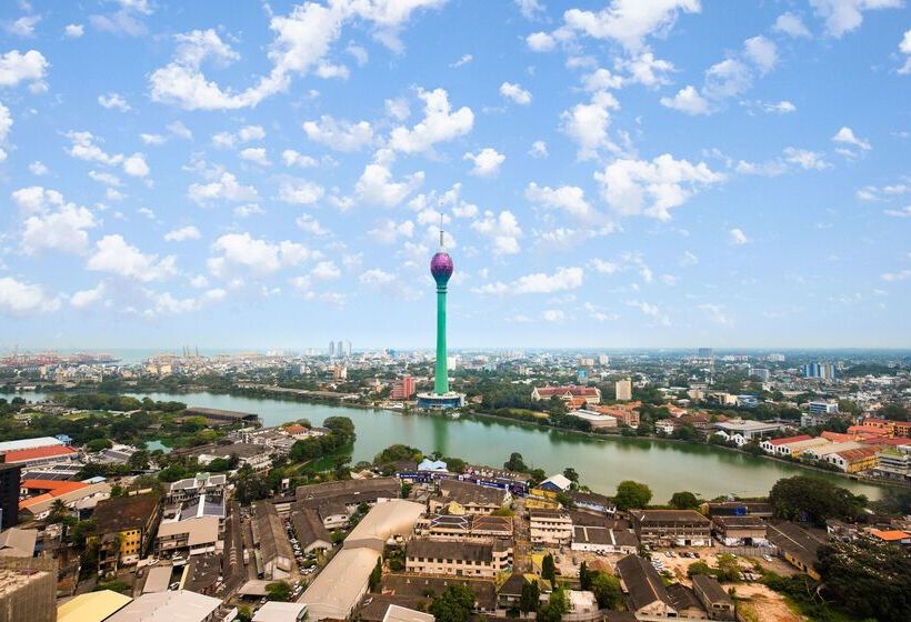 בית מלון כפרי Hilton Colombo Residence