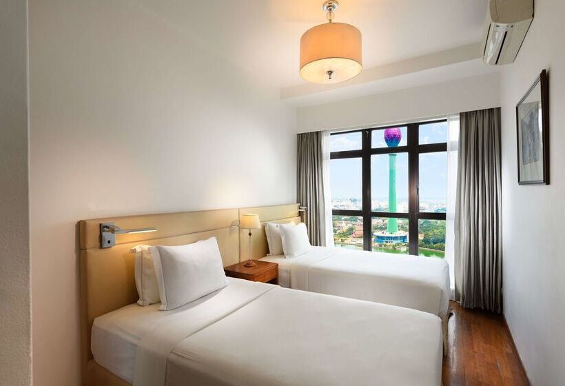 בית מלון כפרי Hilton Colombo Residence