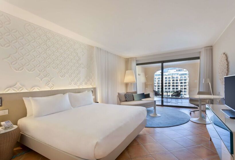 هتل Hilton Malta