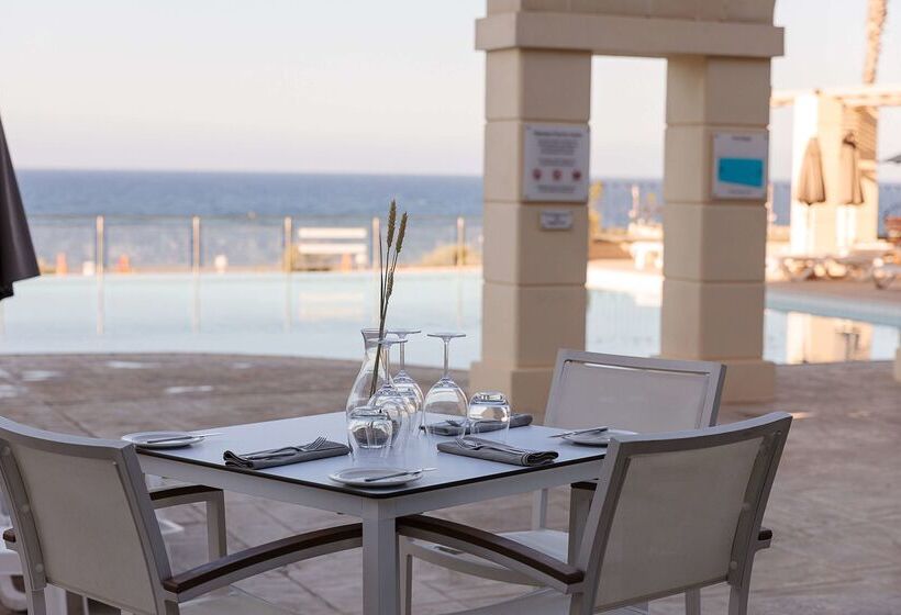 هتل Hilton Malta