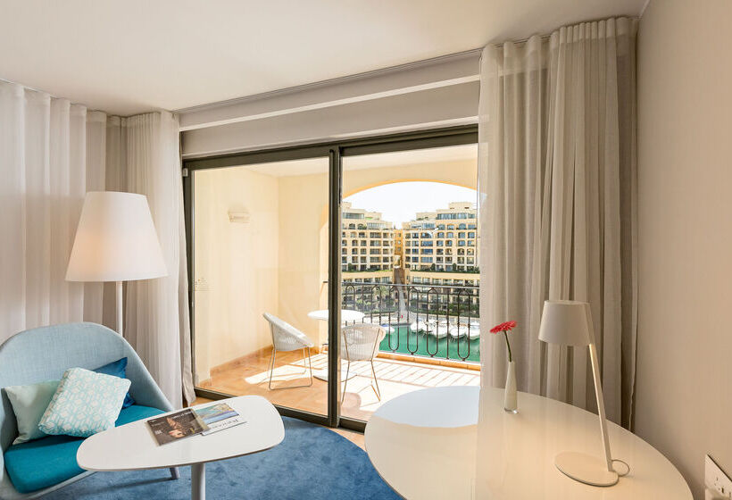 هتل Hilton Malta