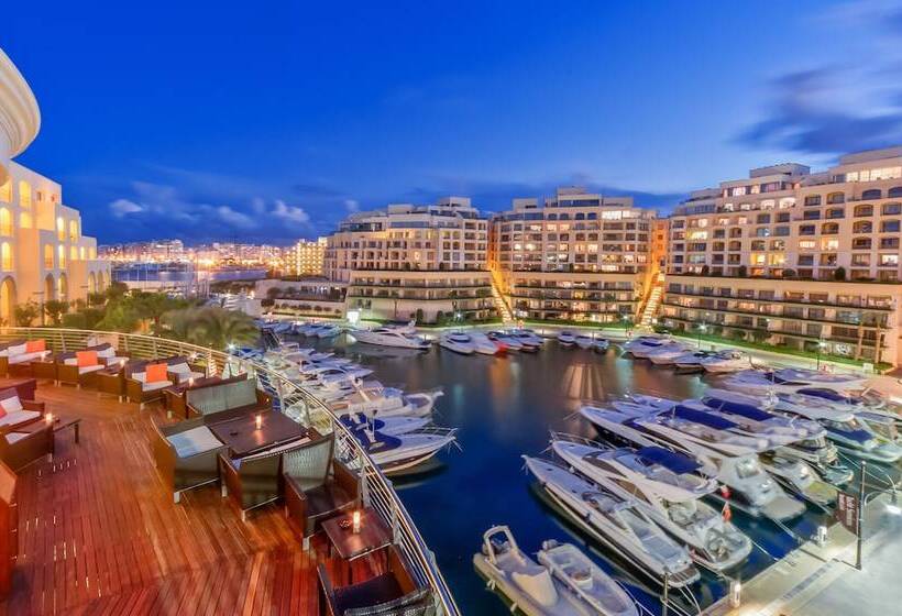 هتل Hilton Malta