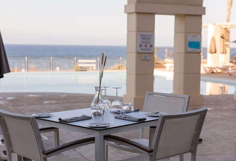هتل Hilton Malta