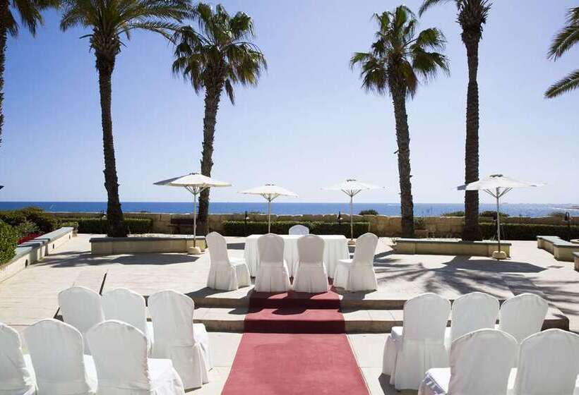 هتل Hilton Malta