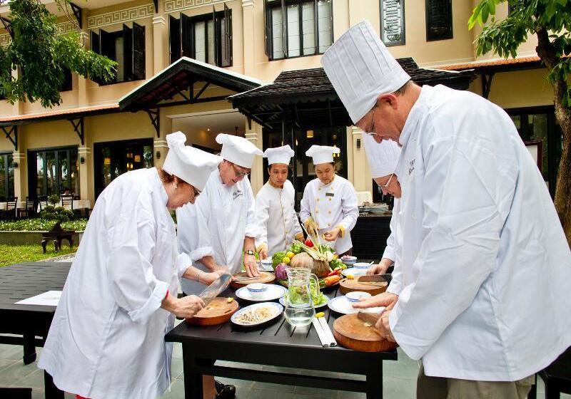 هتل Hoi An Historic