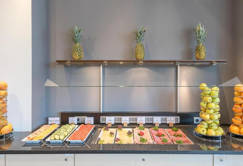 هتل Holiday Inn Express München Messe, An Ihg