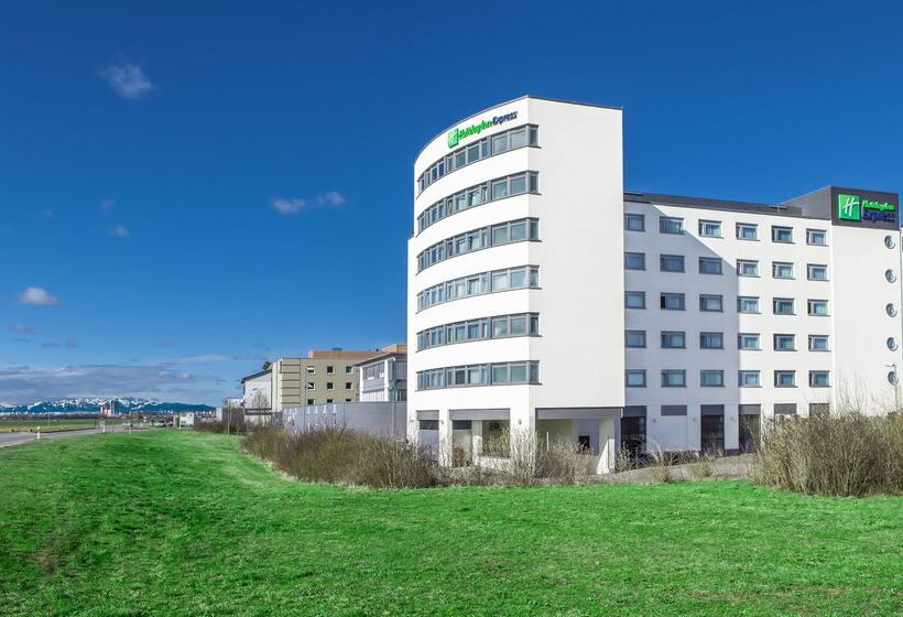 هتل Holiday Inn Express München Messe, An Ihg