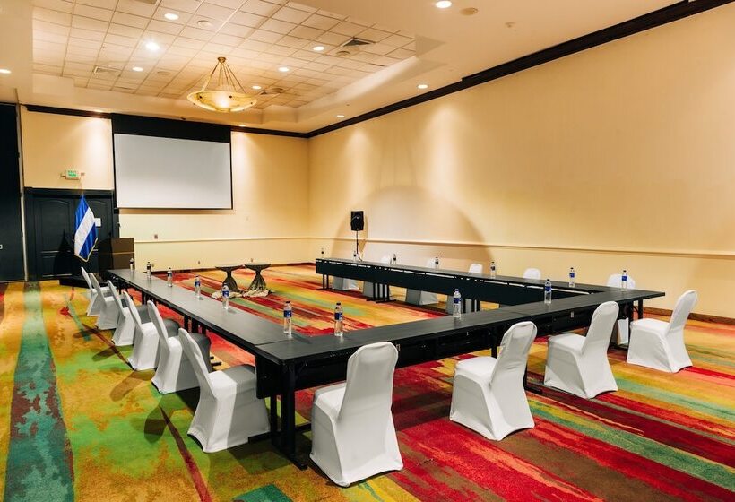 호텔 Holiday Inn San Salvador, An Ihg