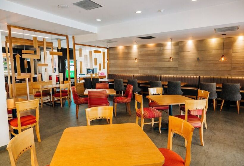 Отель Holiday Inn San Salvador, An Ihg