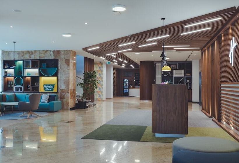 هتل Holiday Inn Skopje, An Ihg