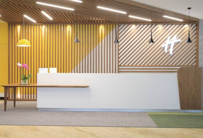 هتل Holiday Inn Skopje, An Ihg