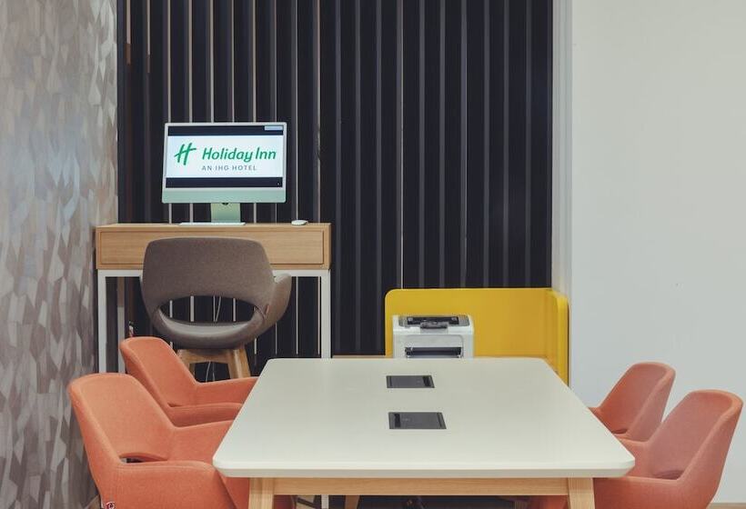 هتل Holiday Inn Skopje, An Ihg