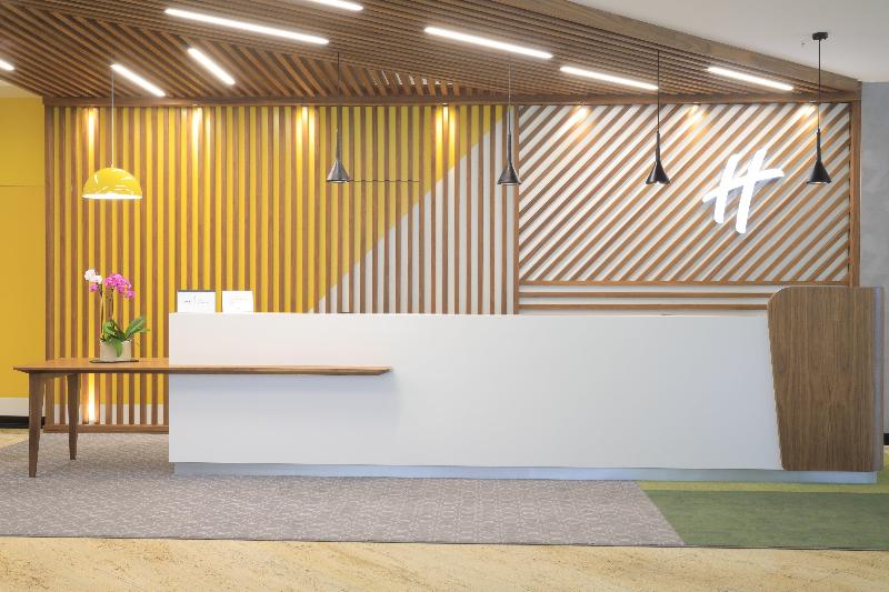 هتل Holiday Inn Skopje, An Ihg