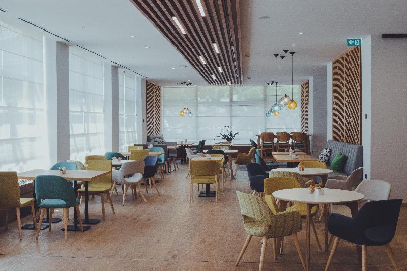 هتل Holiday Inn Skopje, An Ihg