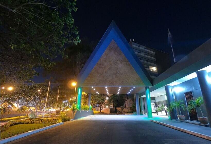 ホテル Holiday Inn Port Moresby By Ihg