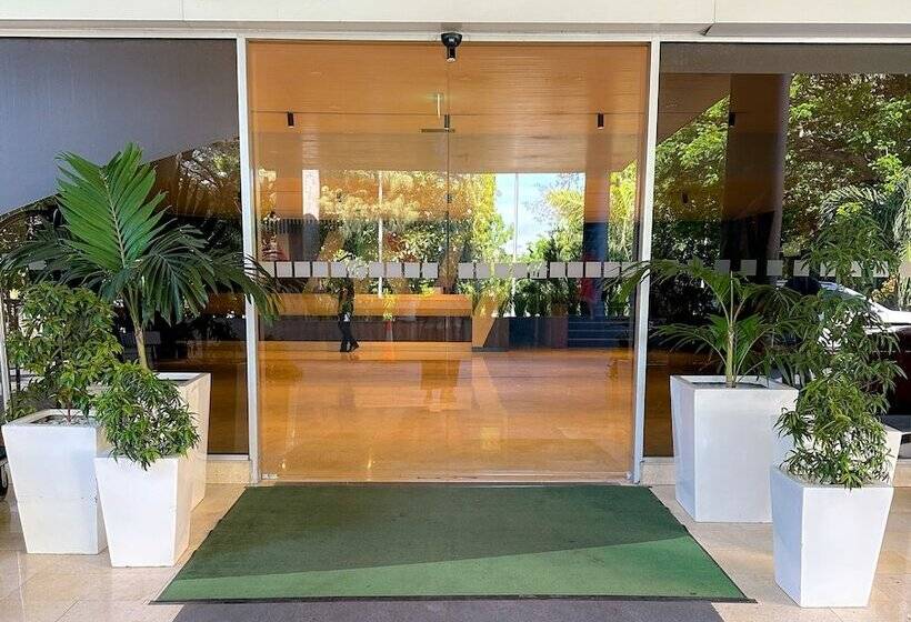 ホテル Holiday Inn Port Moresby By Ihg