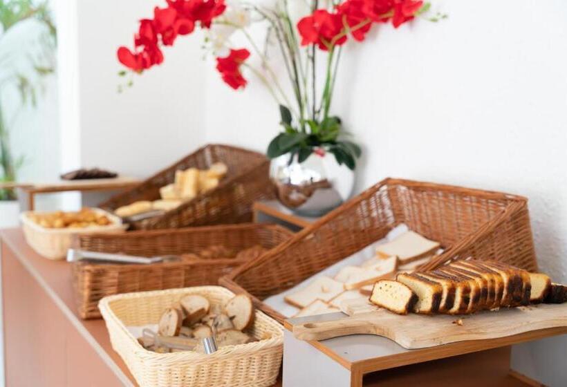 هتل Ibis Styles Cayenne Centre Amazonia