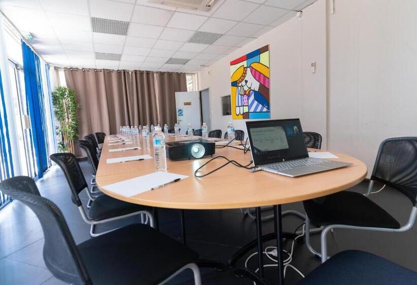 هتل Ibis Styles Cayenne Centre Amazonia