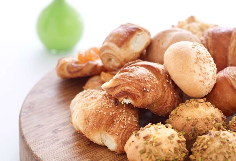 هتل Hyatt Regency Bishkek