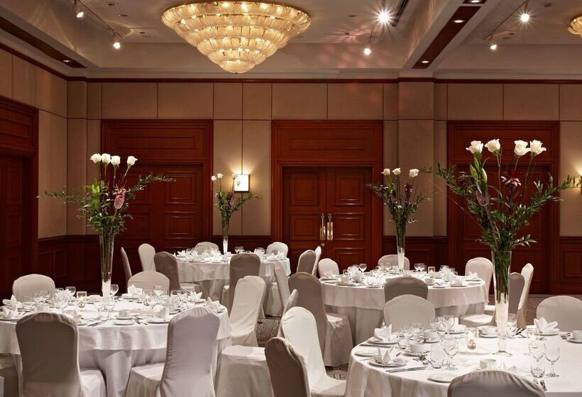 هتل Hyatt Regency Bishkek