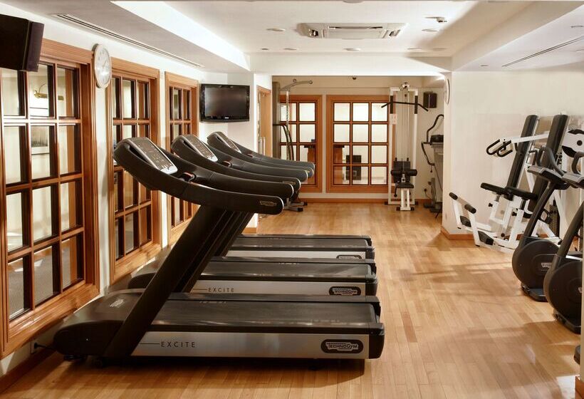 هتل Hyatt Regency Bishkek